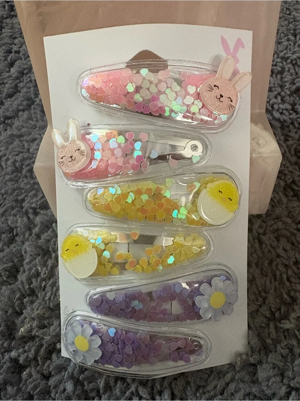 NWT set of 6 confetti clips -2 pink bunnies, 2 yellow chicks, & 2 purple flowers